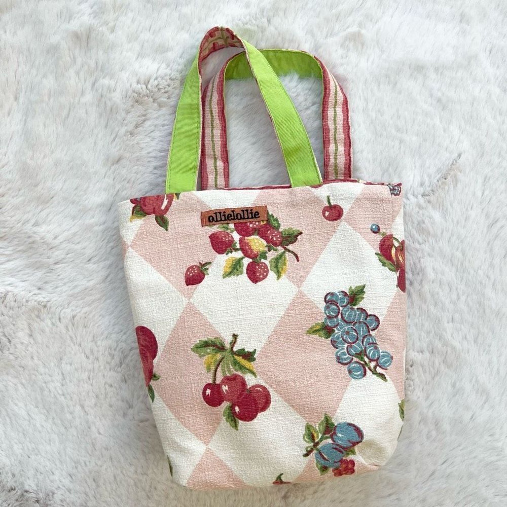 Vintage 90s Mini Tote Bag Cottagecore Fruit Berry Print Baby Pink White Green